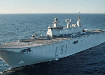 La Armada estudia construir el primer portaviones español