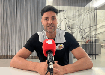 Juanjo Angosto, portero de ElPozo atiende a Murciaeconomía