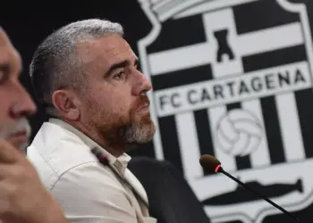Javi Rey: “Quiero que el Cartagena sea una familia que pelee por todo desde el primer día”