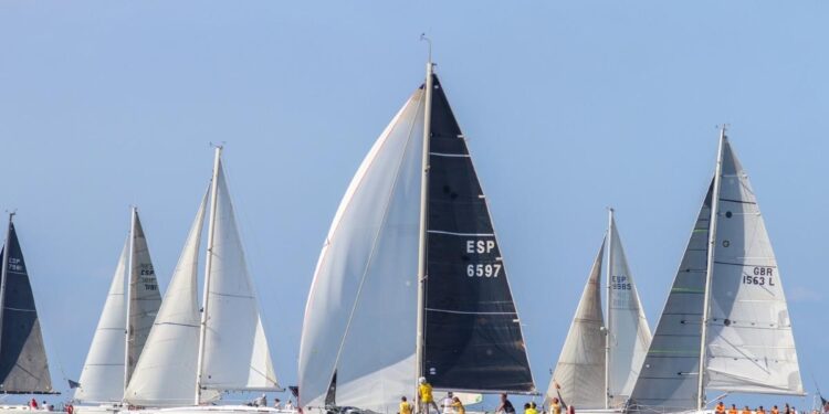 Una regata con rumbo solidario y turístico unirá Cartagena y Torrevieja el próximo 13 de septiembre