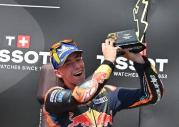 Pedro Acosta pesca un podio en el GP de República Checa