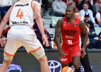 El UCAM Murcia se enfrentará al Valencia Basket en Yecla