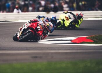 Aldeguer roza el podio y Acosta se cae en Sachsenring tras el noveno triunfo de Márquez