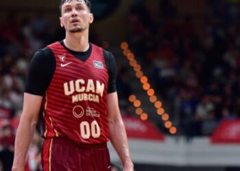 Rodions Kurucs deja el UCAM y ficha por el Baskonia: traspaso millonario rumbo a la Euroliga