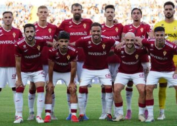 Sin reacción en Alicante: El Real Murcia naufraga ante el Hércules