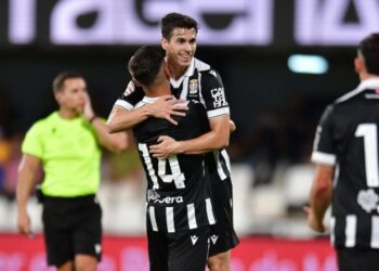 El FC Cartagena inicia el camino de regreso a LaLiga Hypermotion en Antequera