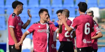 El Cartagena se olvida de la polémica y se impone por la mínima al Ilicitano (1-2)