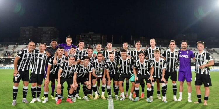 El FC Cartagena cierra una pretemporada para soñar