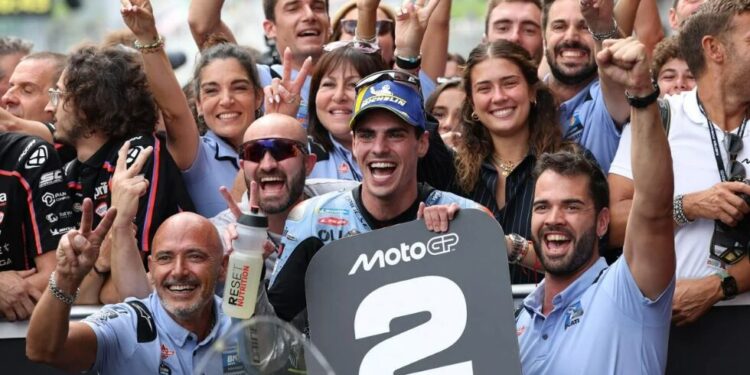 Un intratable Fermín Aldeguer finaliza segundo en el GP de Austria de MotoGP