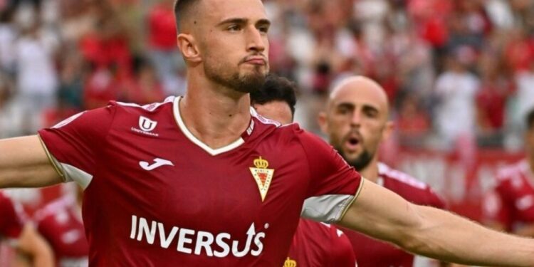 El Real Murcia calca el inicio de la temporada pasada