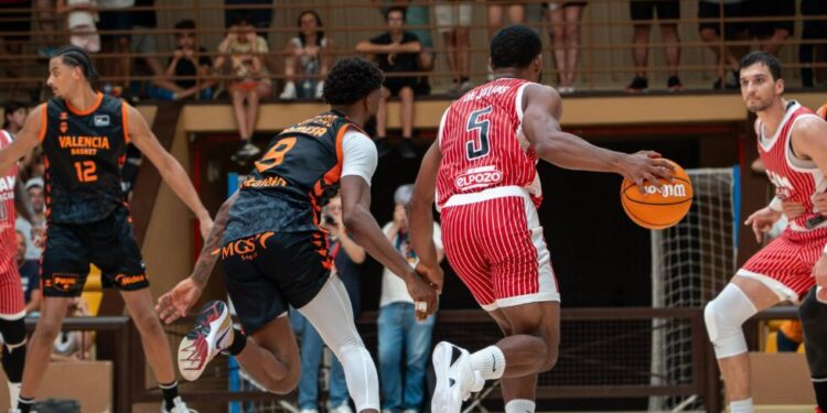 El UCAM Murcia «deslumbra» en su debut (92-85)