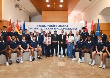 López Miras arropa al UCAM Murcia en su 40 aniversario: ‘Un equipo que hace soñar a toda la Región’