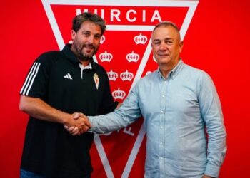 Despedido Etxeberria, Goiria será el siguiente