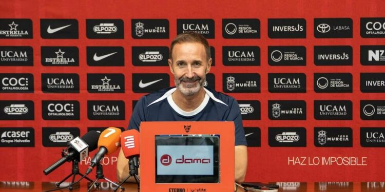 Sito Alonso: “Mi objetivo es ganar a todos, queremos estar en ese grupo de equipos que molestan”