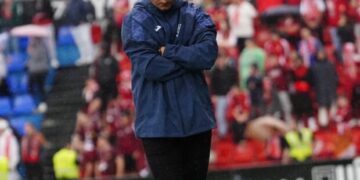 Joseba Etxeberria con las horas contadas en el Real Murcia