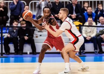 Exhibición y liderato europeo para UCAM Murcia