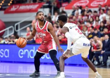 UCAM Murcia recupera su identidad ante Baskonia