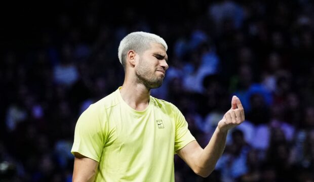 Alcaraz cae en París y peligra el nº1