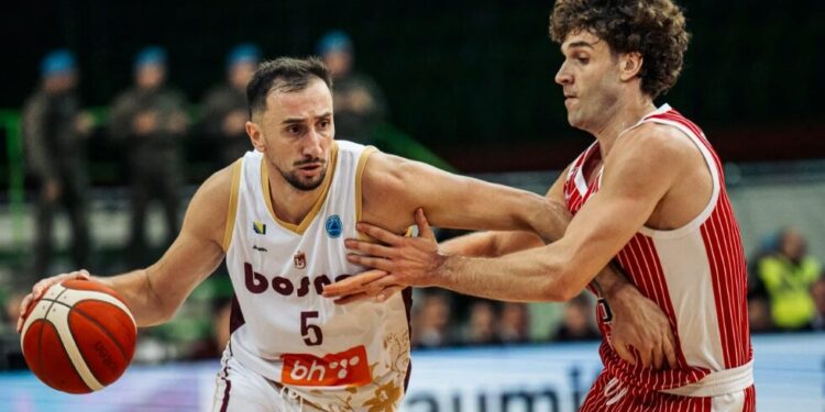 El UCAM Murcia sufre «un asedio» en Sarajevo