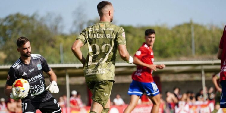 El Real Murcia se vuelve a atascar en Tarazona (1-0)