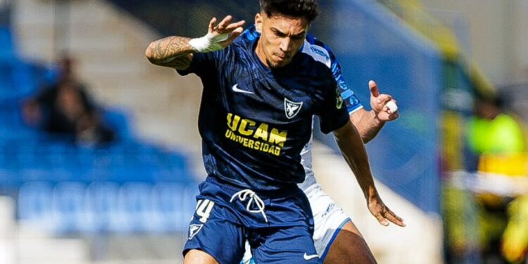 El UCAM CF regresa a la senda de la victoria a costa del Xerez Deportivo (2-1)