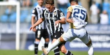 El Cartagena vuelve a toparse con un muro lejos del Cartagonova