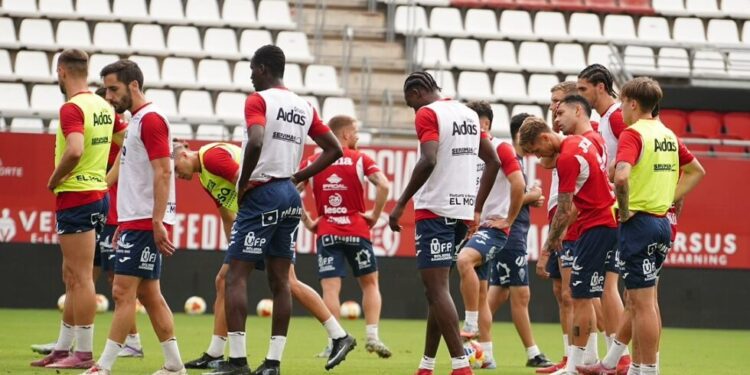 El Real Murcia busca en Tarazona un triunfo que le devuelva la confianza