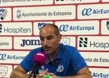 El técnico Iván Martínez finaliza su etapa en el Yeclano