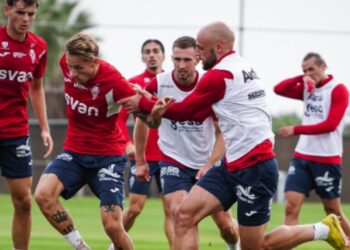 El Real Murcia busca alargar la buena racha frente al sorprendente Teruel