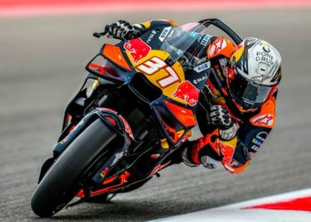 Alex Márquez frustra la victoria de Acosta en Portimao