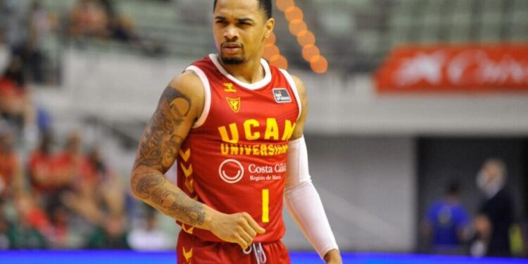 Jordan Davis regresa a España de la mano del Caesa Cartagena