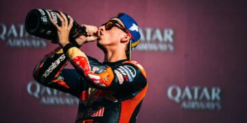 Pedro Acosta roza la gloria en Portimão