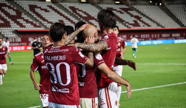 El Real Murcia desafía al Cádiz en un duelo copero con sabor histórico