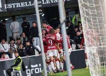 El Real Murcia se lleva el derbi con un gran trabajo defensivo (0-1)
