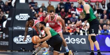 UCAM Murcia supera a Joventut y roza la Copa (80-77)