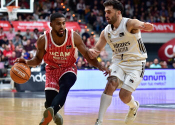 La mejor versión del Real Madrid diluye el sueño de ser líder a UCAM Murcia (80-91)