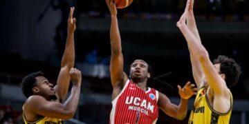 Un UCAM Murcia en horas bajas impone su autoridad en Polonia