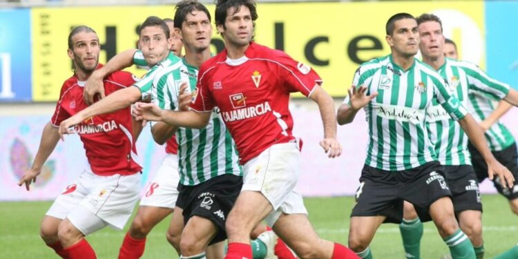 La Nueva Condomina, un estadio maldito para el Real Betis