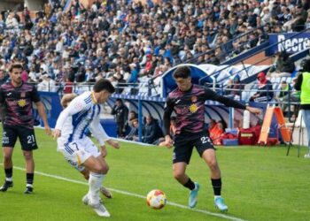 Águilas – Unión Malacitano: partido de altos vuelos en El Rubial