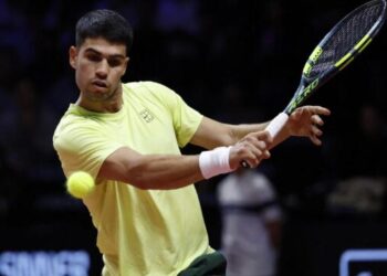 Alcaraz inicia una nueva etapa en Australia con el foco puesto en la intensidad