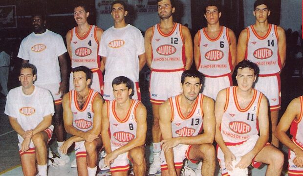 El UCAM Murcia planea estrenar en la Copa del Rey una equipación histórica inspirada en la temporada 91-92