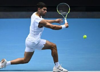 Carlos Alcaraz debutará ante Walton y evita a Djokovic en el camino a su primer Abierto de Australia