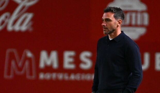 Crisis grana: Adrián Colunga, con las horas contadas tras el desastre en el derbi