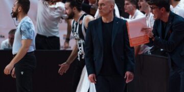 Félix Alonso deja el banquillo albinegro de mutuo acuerdo ante la crisis de resultados