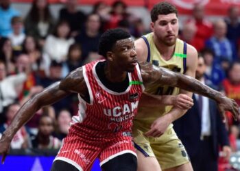 El UCAM Murcia logra una remontada épica frente al Barça (84-83)