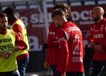 Juanto Ortuño y Jon García ponen el broche de oro a la plantilla grana