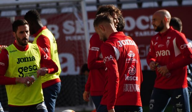 Juanto Ortuño y Jon García ponen el broche de oro a la plantilla grana