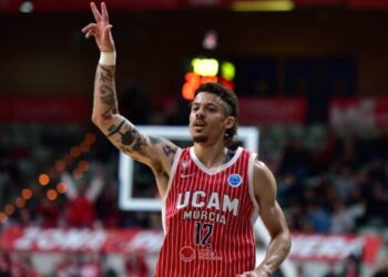 El UCAM Murcia desata la tormenta perfecta y sentencia el liderato europeo