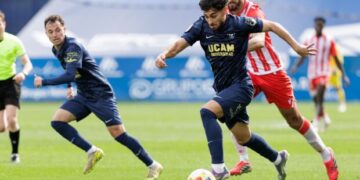 Un gol en el 83 da la victoria a UCAM Murcia CF y le mantiene en la lucha por el liderato