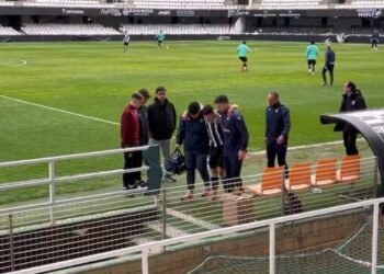 Kevin Sánchez hace saltar las alarmas en el Cartagonova